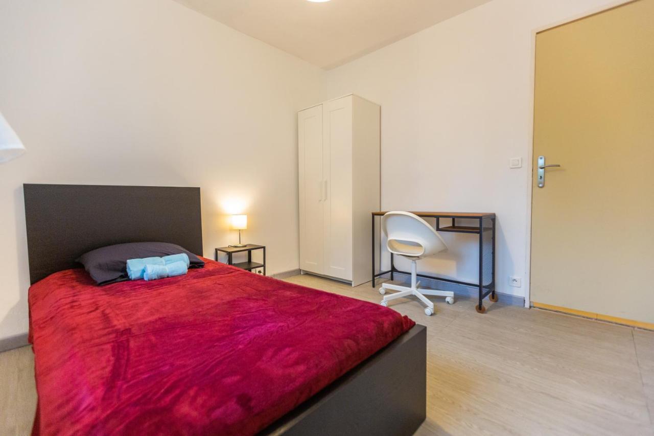 Appartement Superbe T4 renove spacieux avec stationnement libre et gratuit à Marseille Extérieur photo