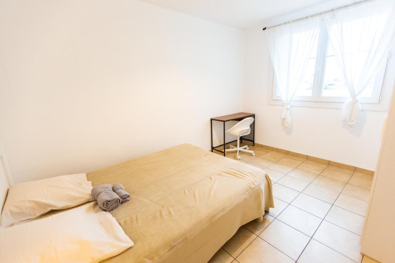 Appartement Superbe T4 renove spacieux avec stationnement libre et gratuit à Marseille Extérieur photo