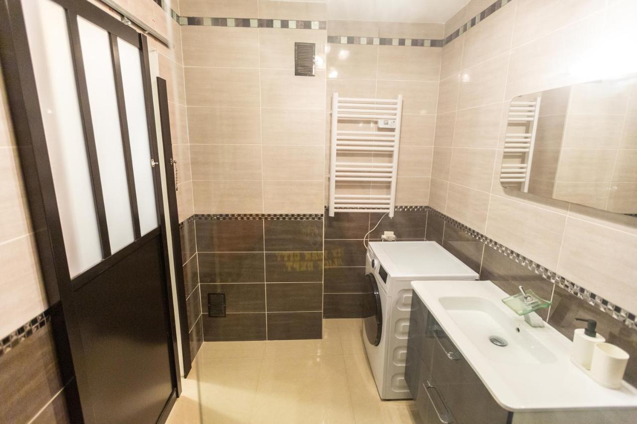 Appartement Superbe T4 renove spacieux avec stationnement libre et gratuit à Marseille Extérieur photo