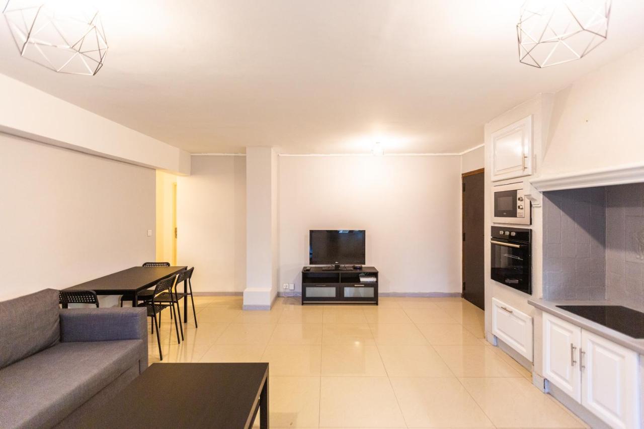 Appartement Superbe T4 renove spacieux avec stationnement libre et gratuit à Marseille Extérieur photo