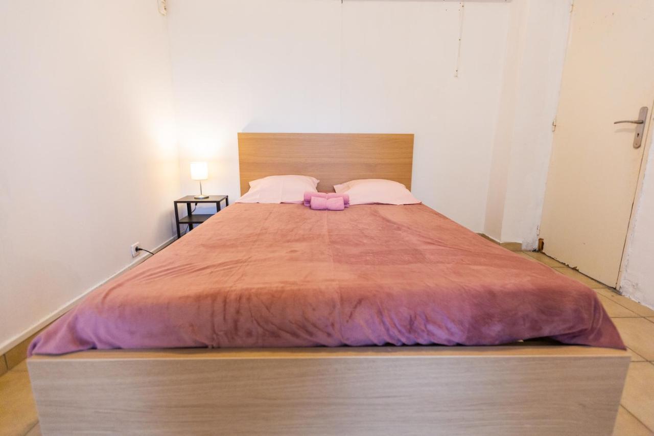 Appartement Superbe T4 renove spacieux avec stationnement libre et gratuit à Marseille Extérieur photo