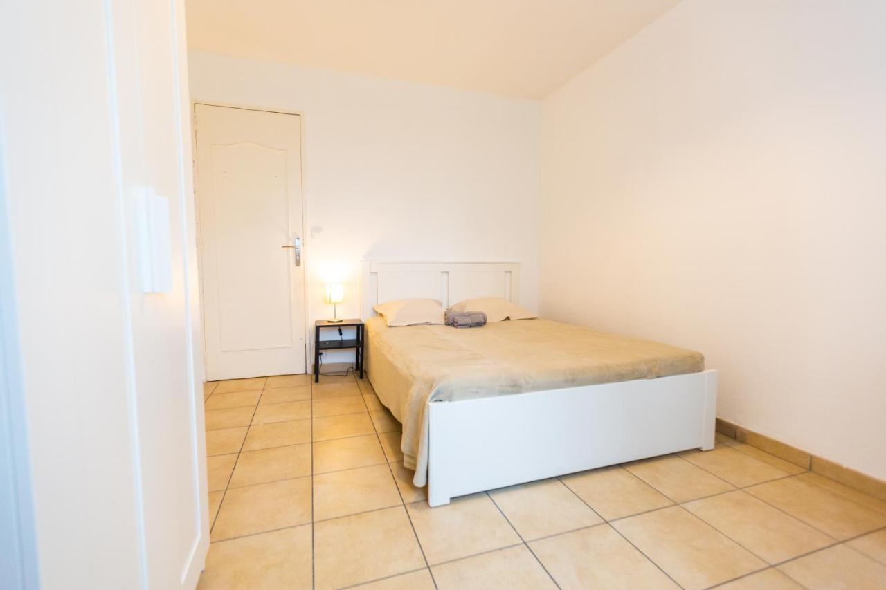 Appartement Superbe T4 renove spacieux avec stationnement libre et gratuit à Marseille Extérieur photo