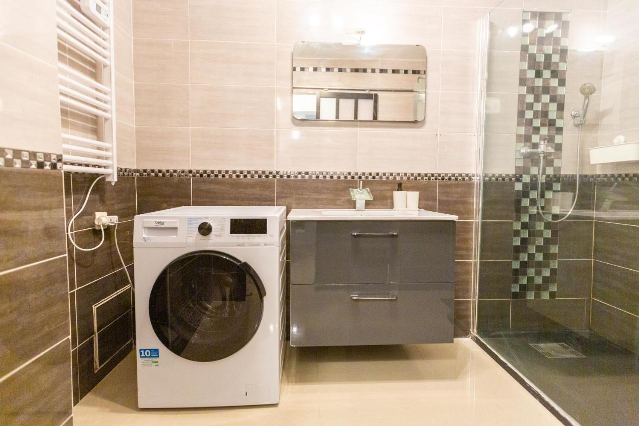 Appartement Superbe T4 renove spacieux avec stationnement libre et gratuit à Marseille Extérieur photo