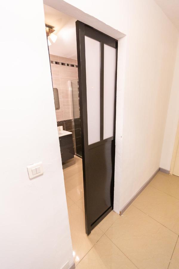 Appartement Superbe T4 renove spacieux avec stationnement libre et gratuit à Marseille Extérieur photo