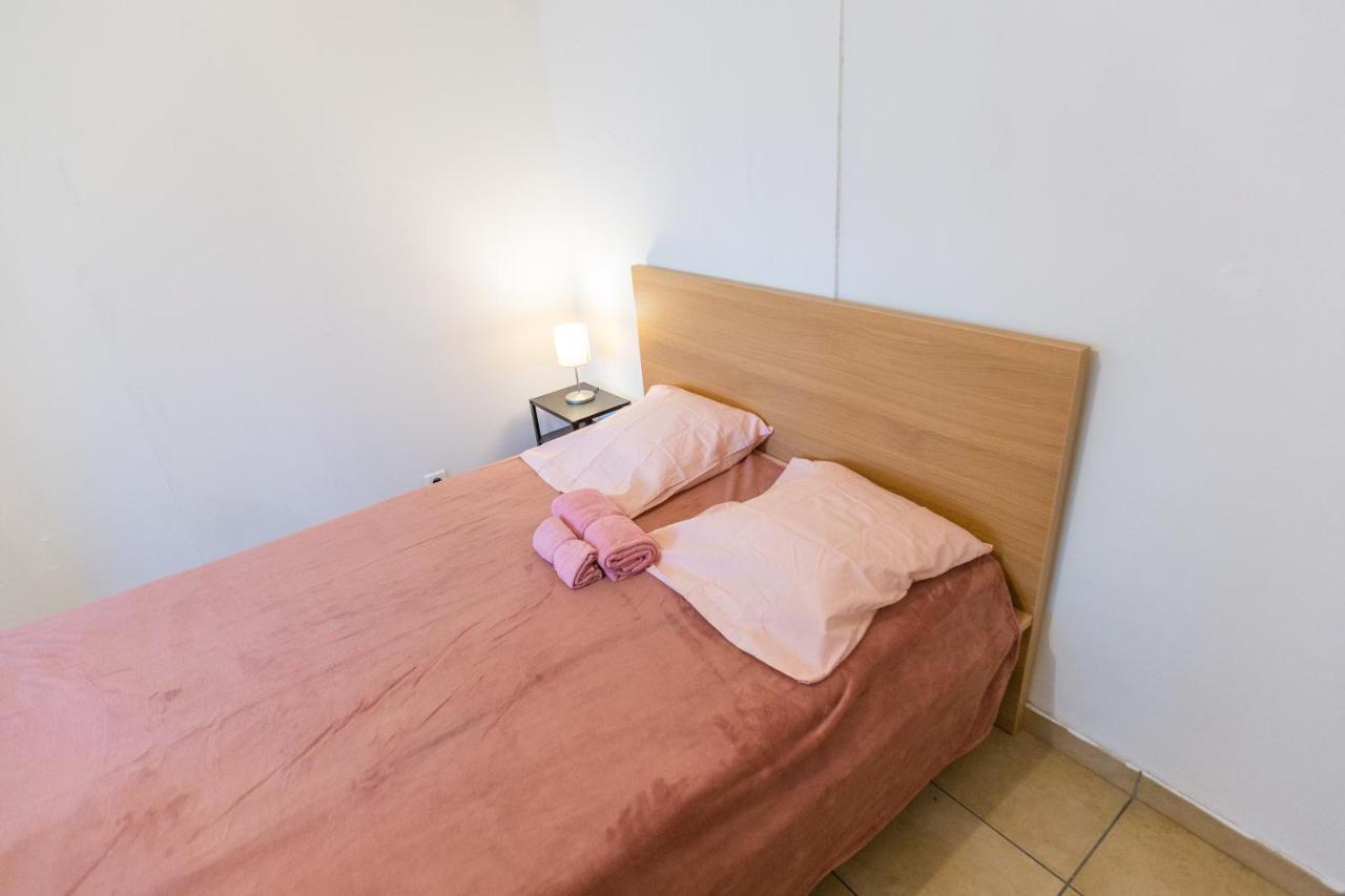 Appartement Superbe T4 renove spacieux avec stationnement libre et gratuit à Marseille Extérieur photo